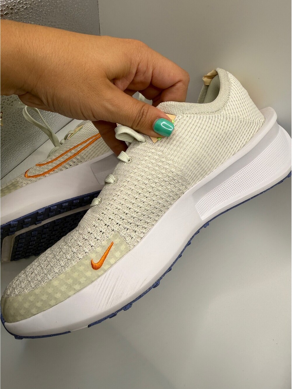 Nike Interact Running Shoes - Men's 9.5 - Picture 4 of 8